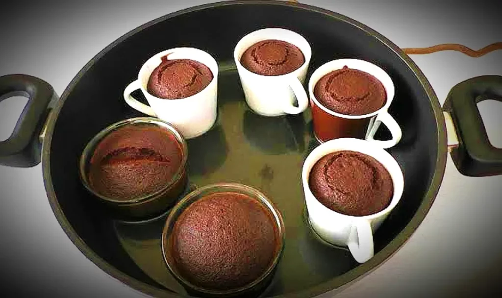 4 Dakikada Tavada Çikolatalı Sufle Tarifi