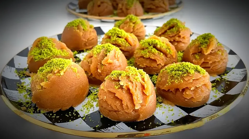 Tahinli Un Helvası Tarifi