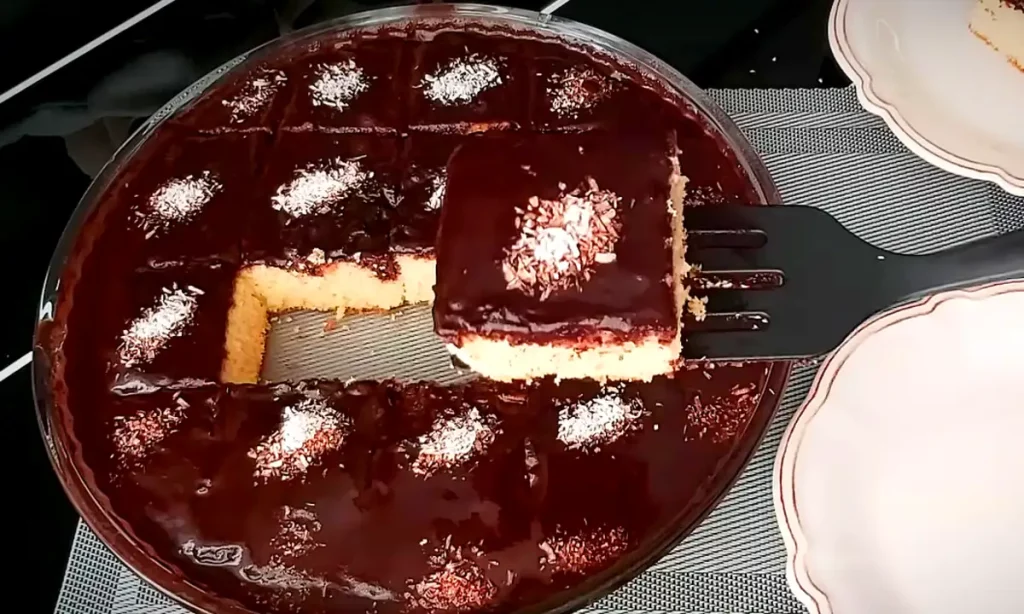 Soslu Pamuk Kek Tarifi