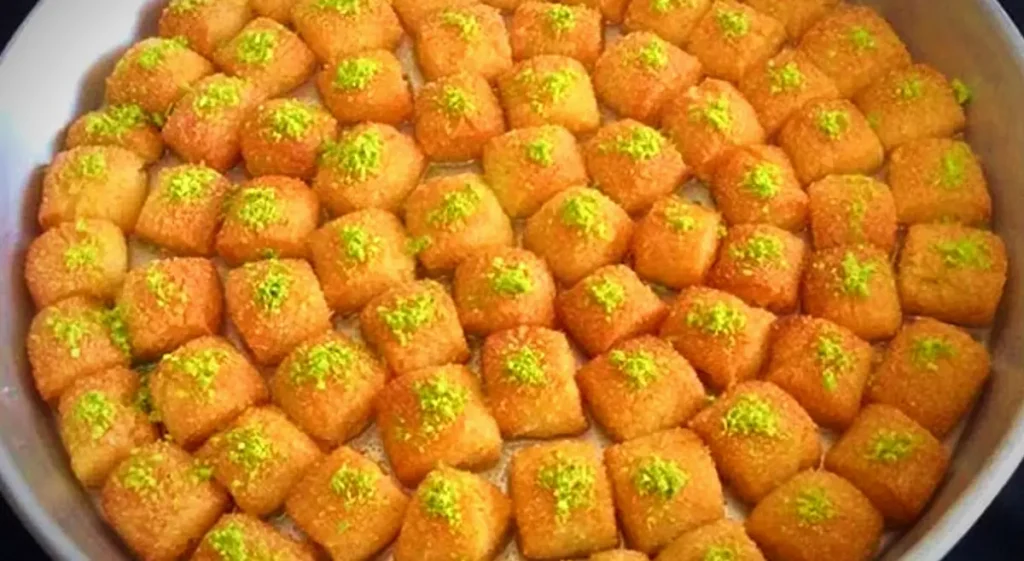 İrmikli Kolay Tatlı Tarifi