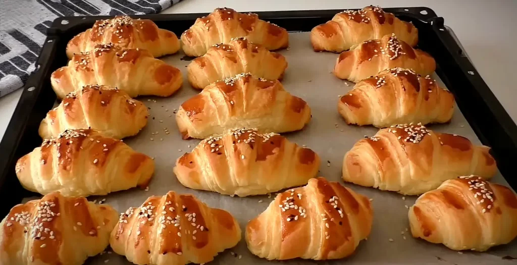 Çıtır Katmer Poğaça Tarifi