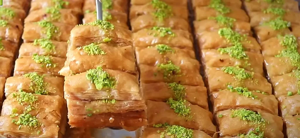 Cevizli Ev Baklavası Tarifi