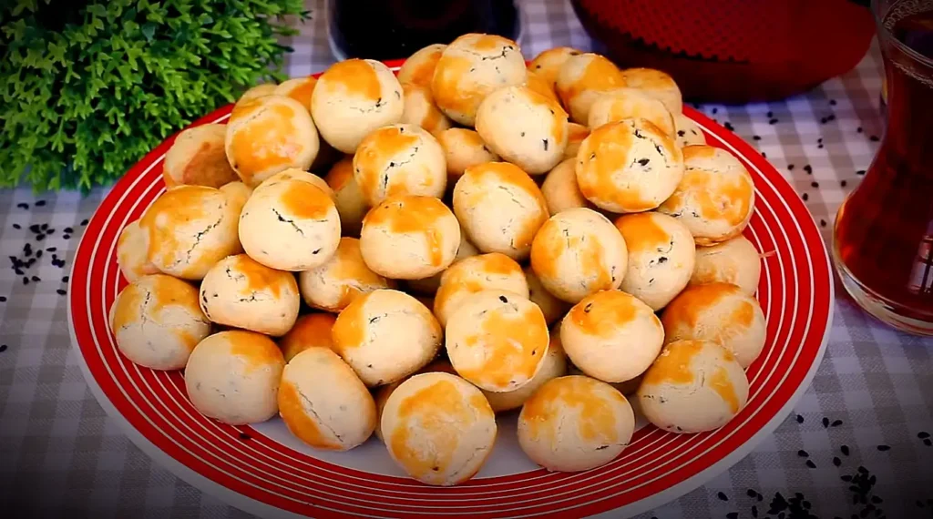 Lokmalık Tuzlu Kurabiye Tarifi