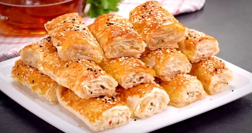 Baklava Yufkasından Çıtır Börek Tarifi