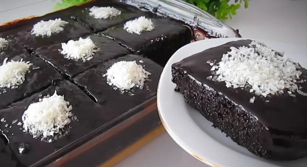 Bol Soslu Islak Kek Tarifi