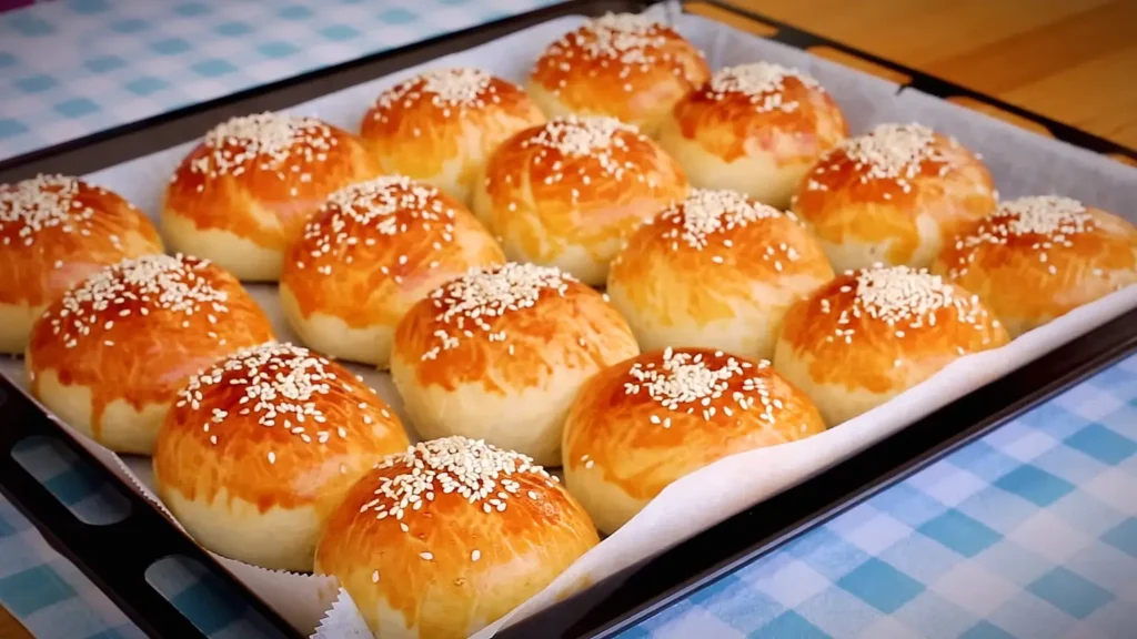 Pratik Sade Poğaça Tarifi