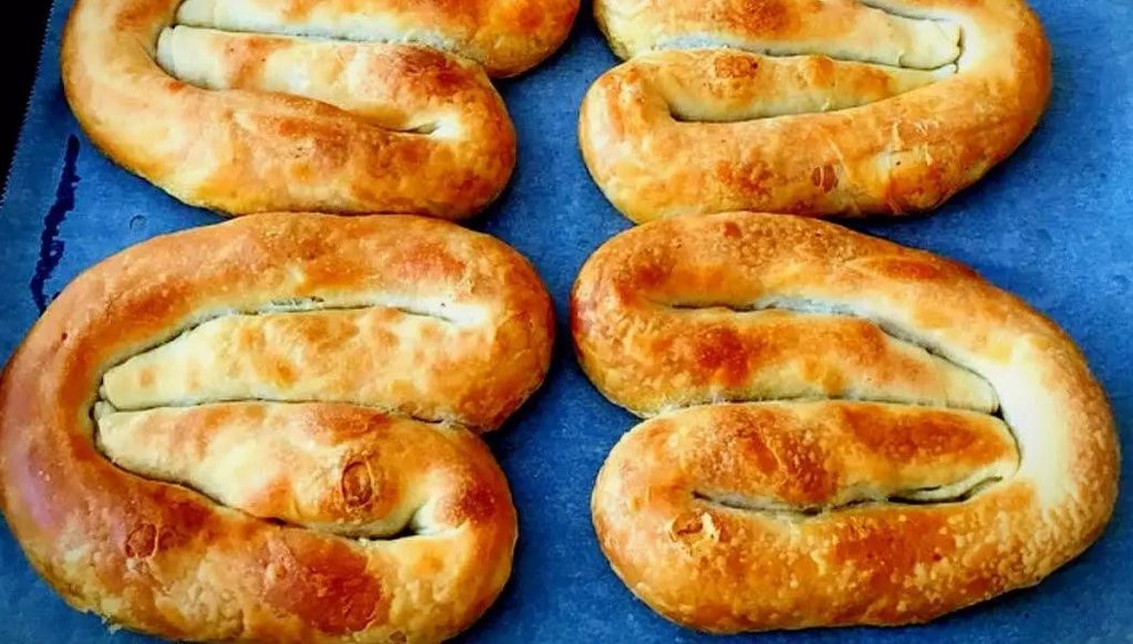 El Açması Sarıyer Böreği Tarifi